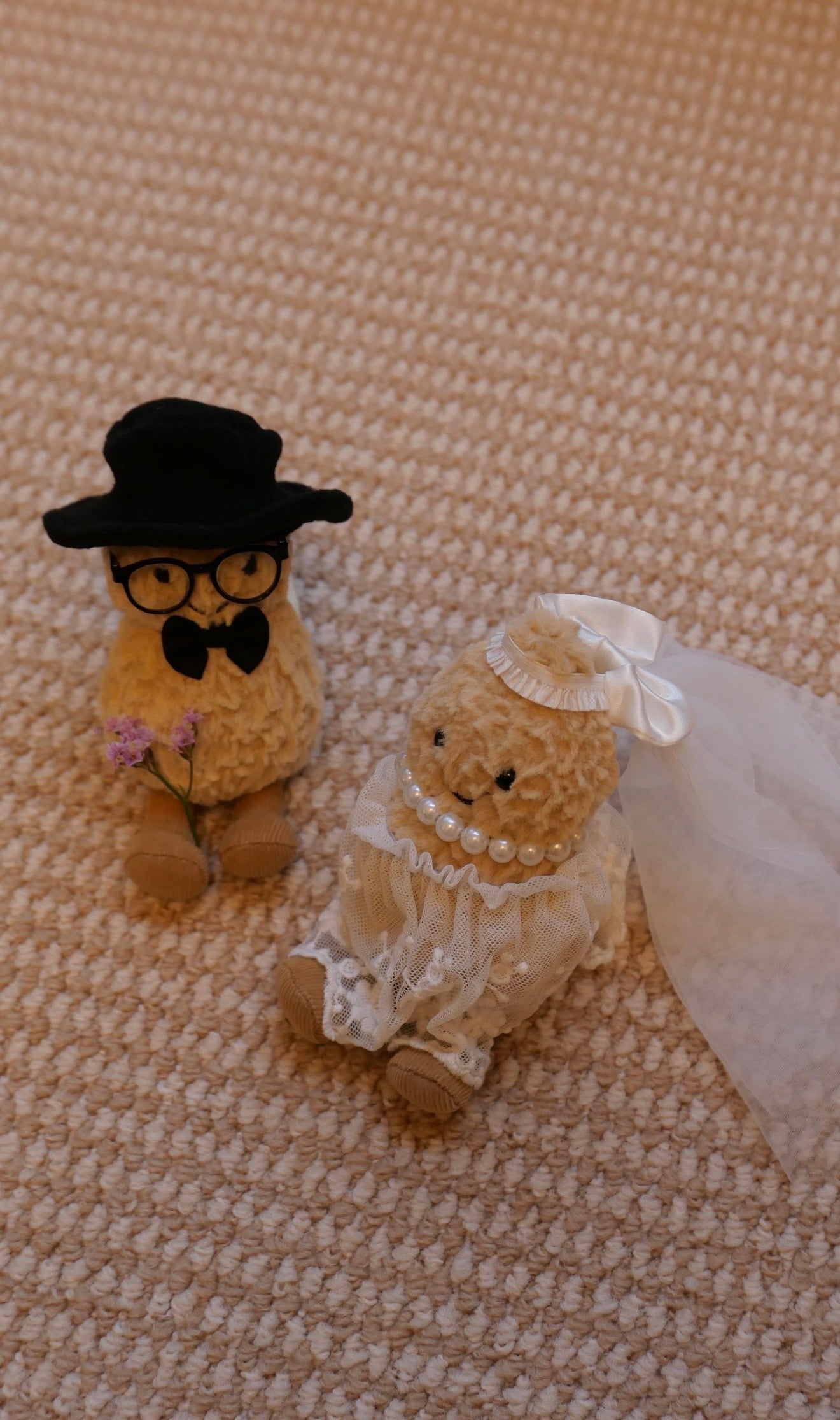 A Curated Keepsake Favor Wooden Box, Made to Remember